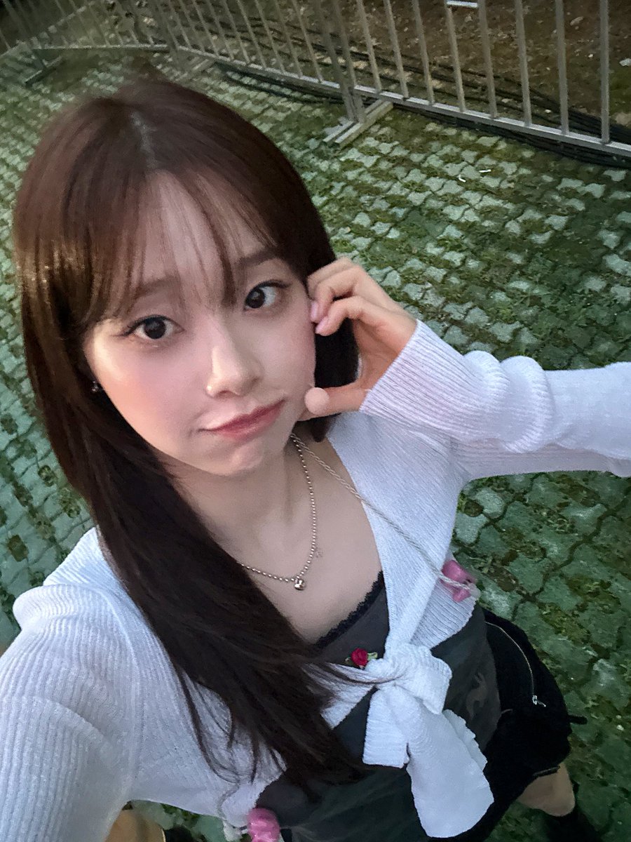 Latest photo of Chuu