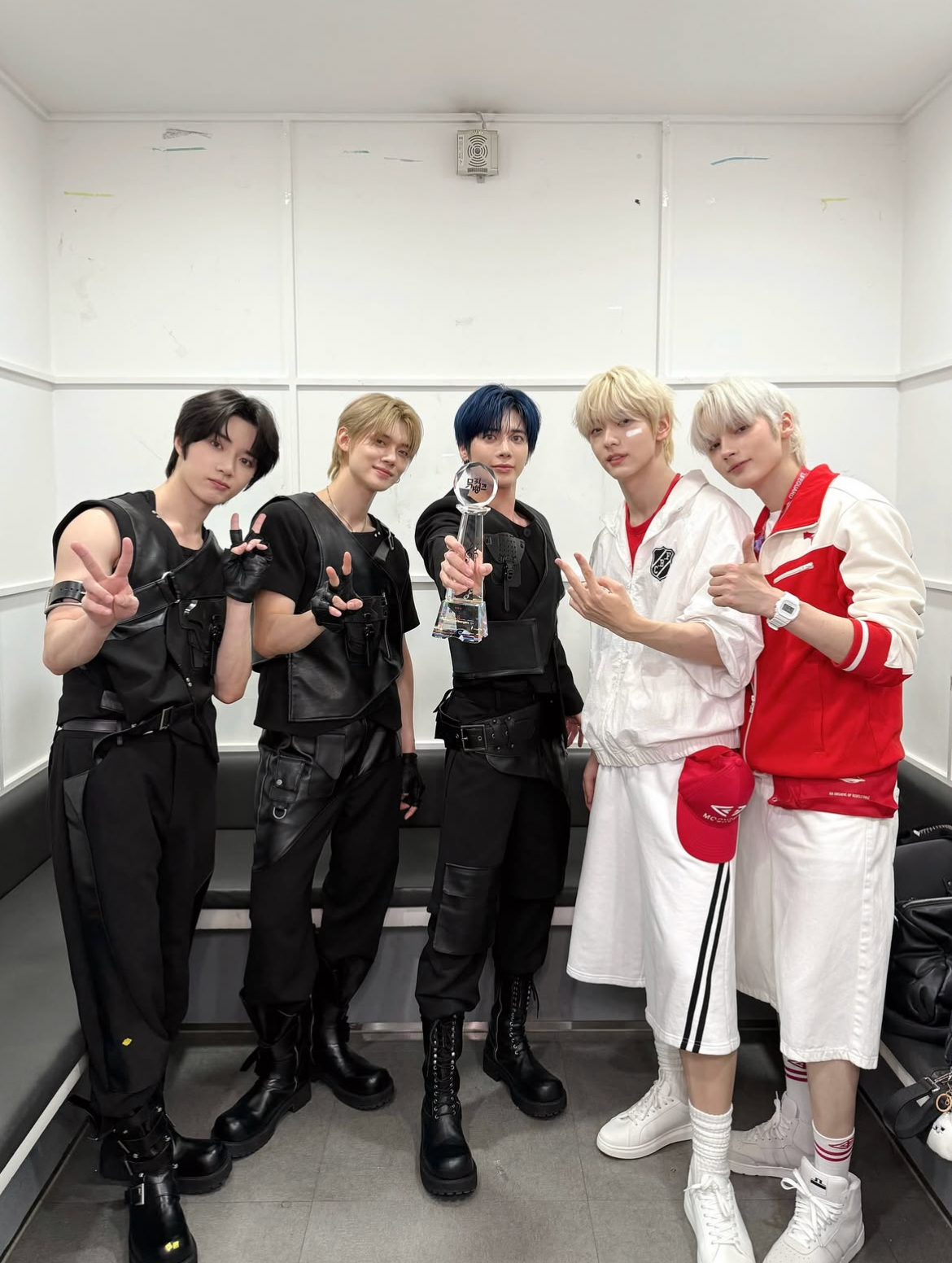 Behind-the-scenes cut of TOMORROW X TOGETHER