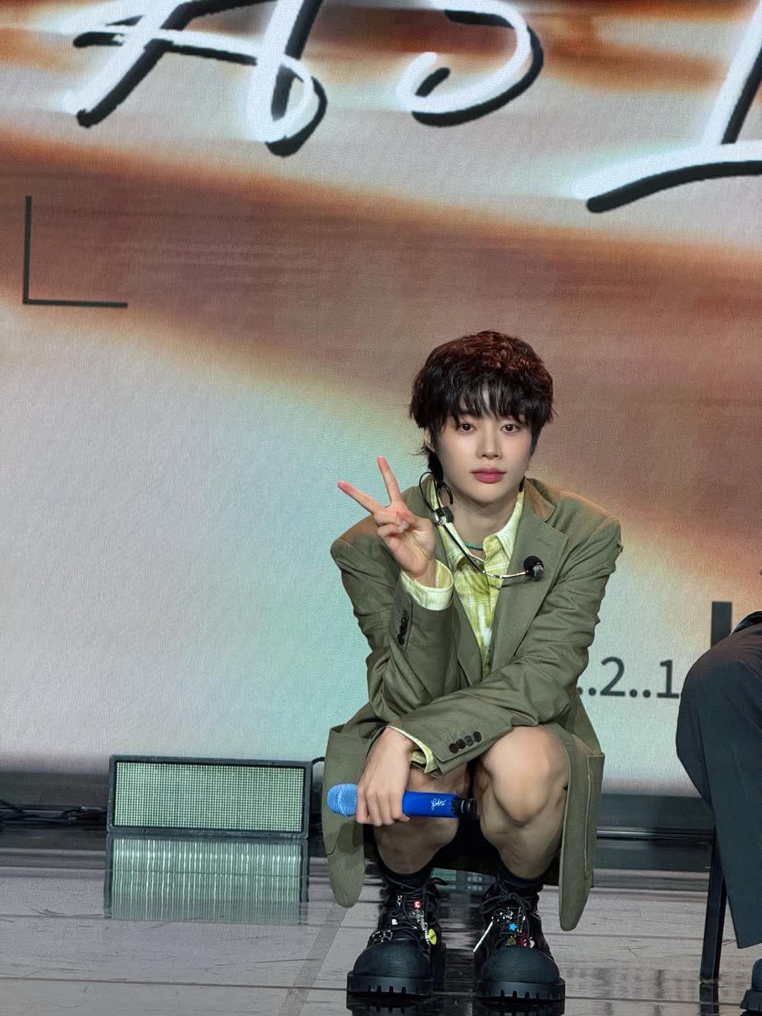 Latest photo of Hanbin (TEMPEST)