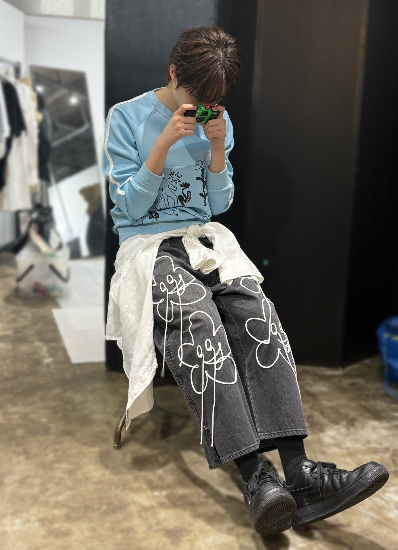 Behind-the-scenes cut of EJ (&TEAM)