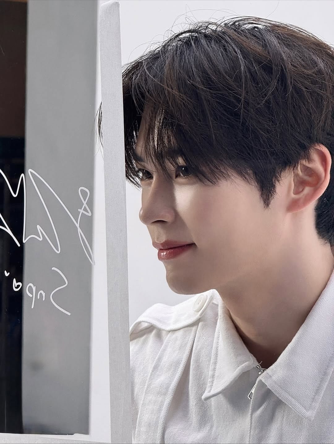 ソン・ハンビン (ZEROBASEONE)の最近の活動写真