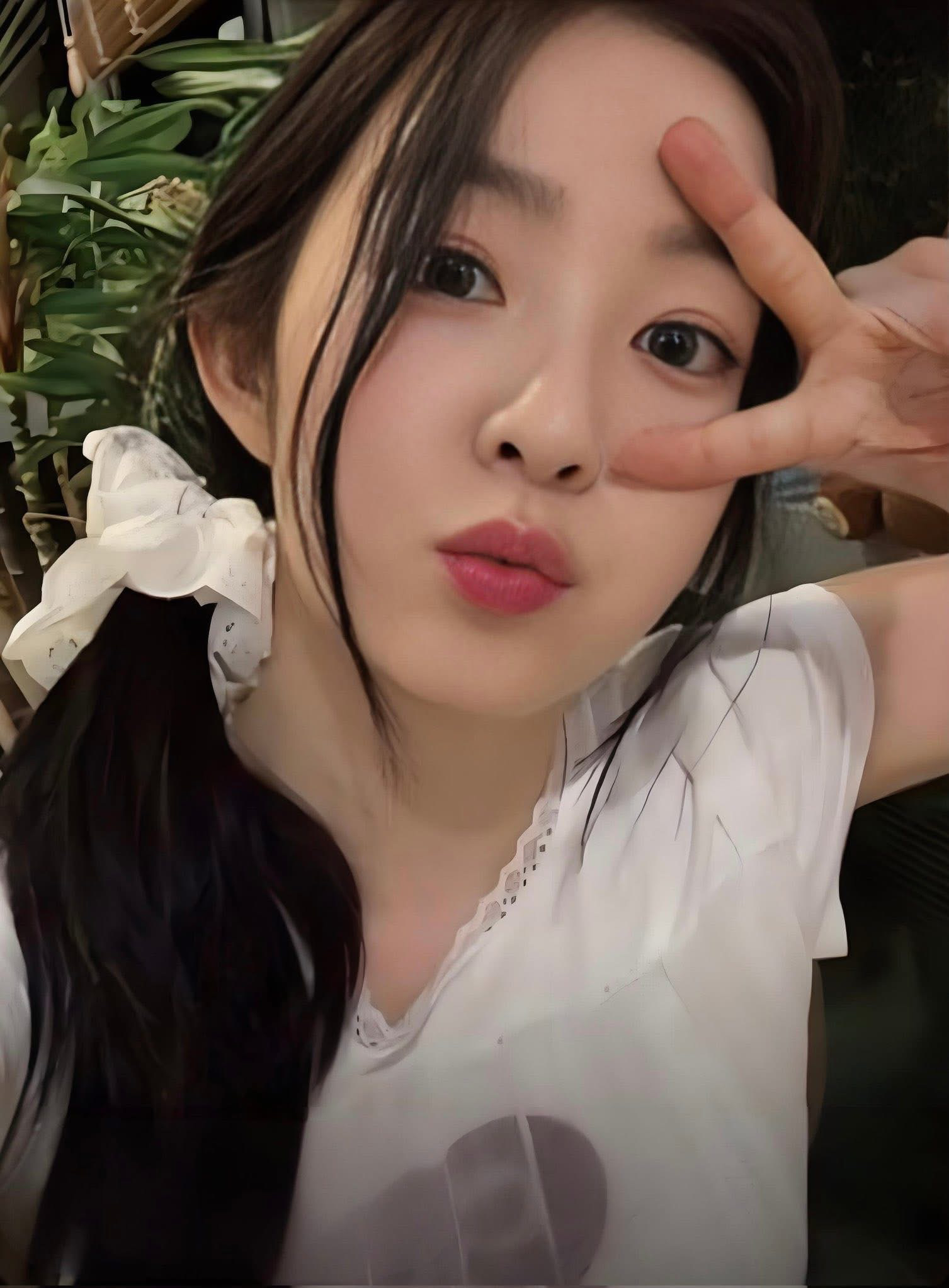 Irene (Red Velvet)的最新照片