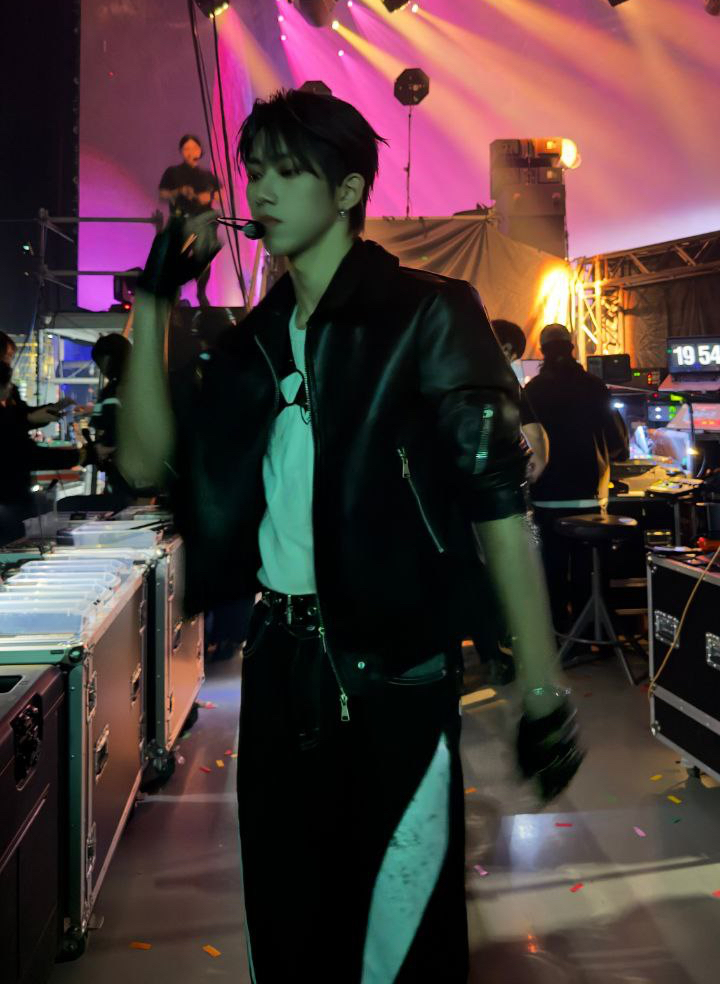 Recent activity shot of Exxi (SEVENTOEIGHT)