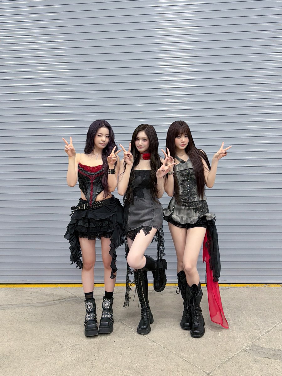 Latest photo of NMIXX