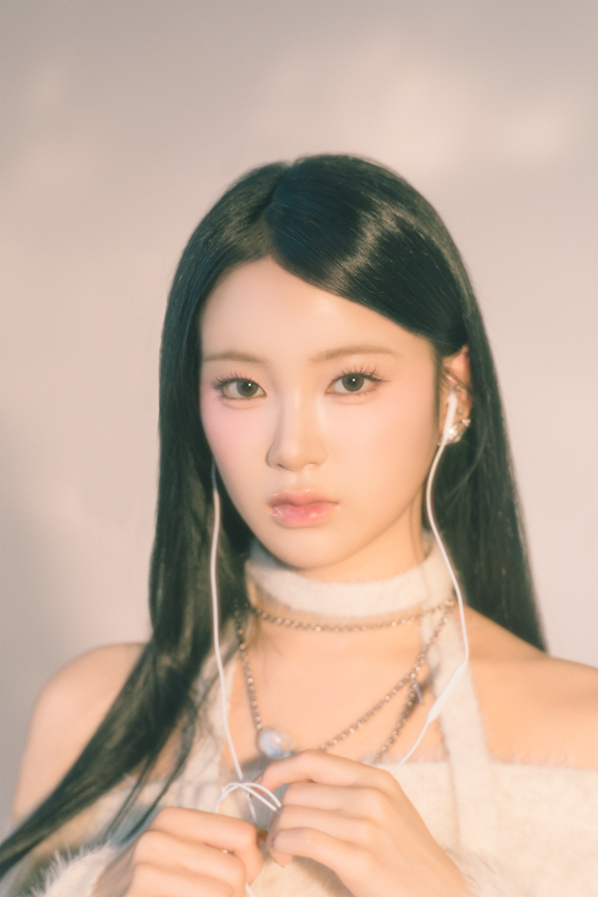 Recent activity shot of Sakurai Miu (ME:I)