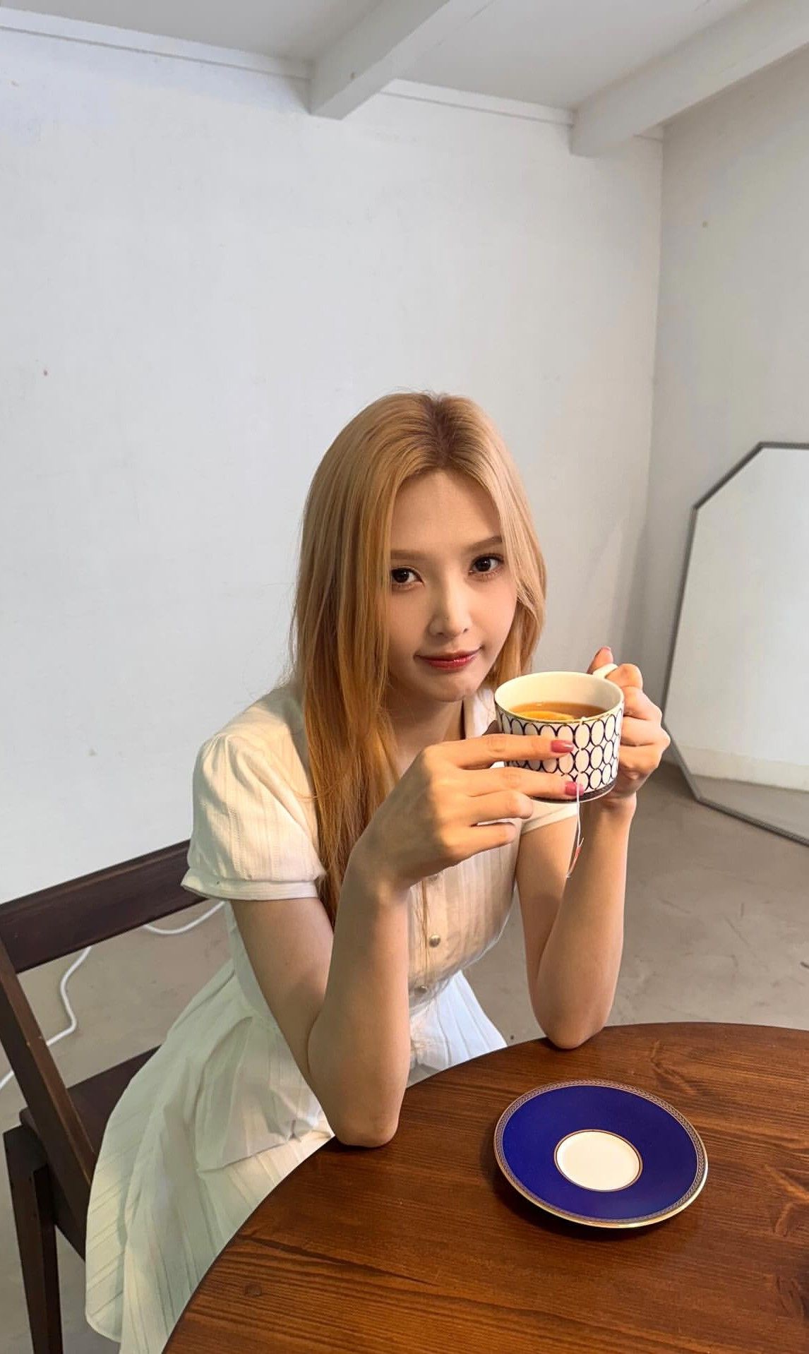 Behind-the-scenes cut of Joy (Red Velvet)