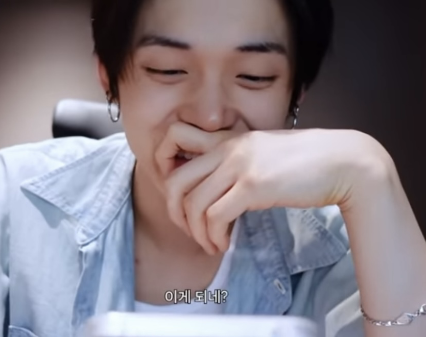 A moment captured by Yeonjun (TOMORROW X TOGETHER)'s fan