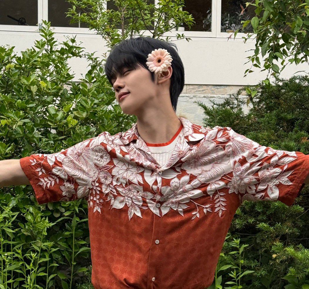 Behind-the-scenes cut of Kim Gyuvin (ZEROBASEONE)