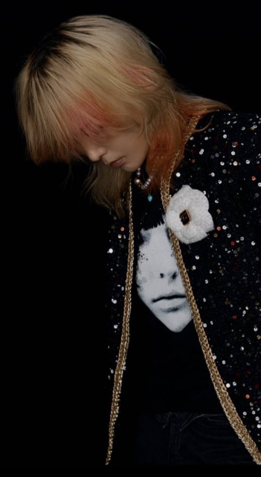 Recent activity shot of G-DRAGON (BIGBANG)