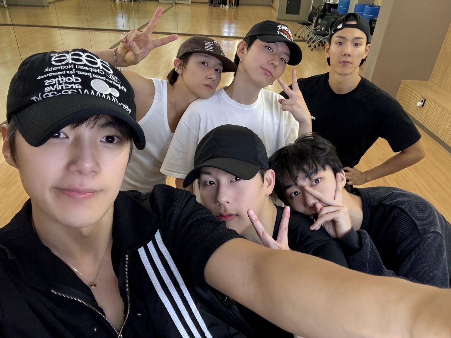 몬스타엑스 최근 활동샷