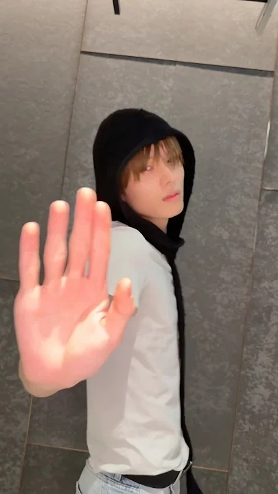 Today's most popular wallpaper in the Kyosuke (aoen) community