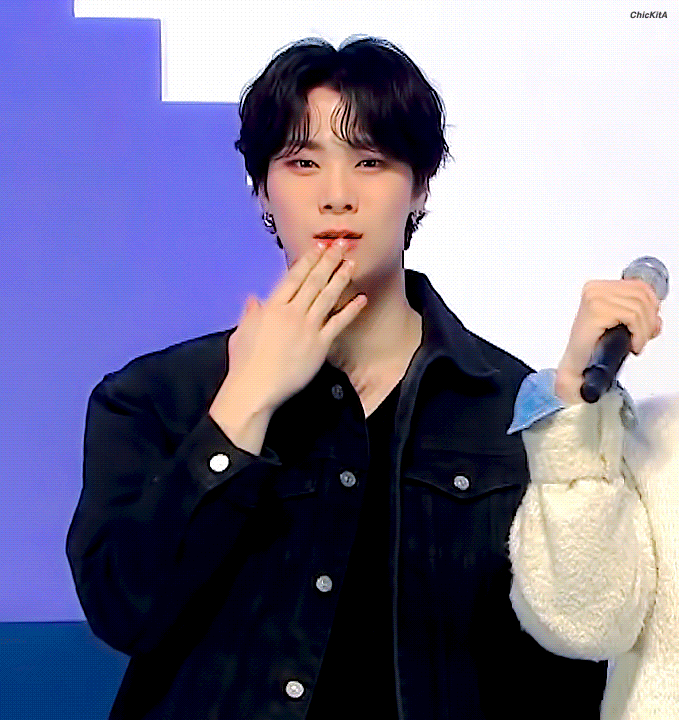 Behind-the-scenes cut of Moonbin (ASTRO)