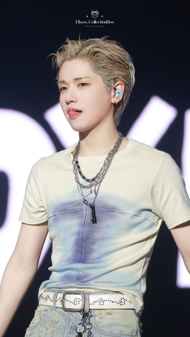 Fan-made special wallpaper for Riwoo (BOYNEXTDOOR)