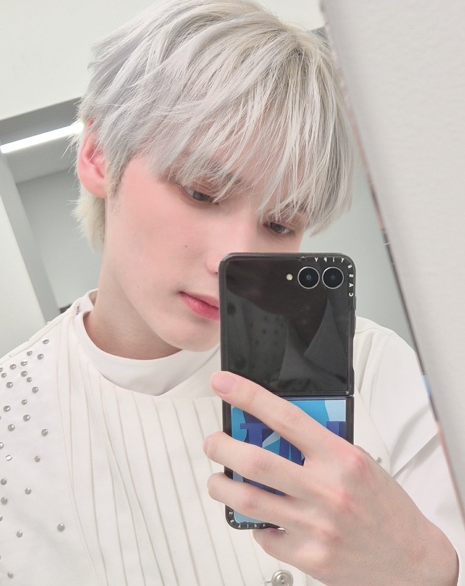 ヒュニンカイ (TOMORROW X TOGETHER)の最近の活動写真