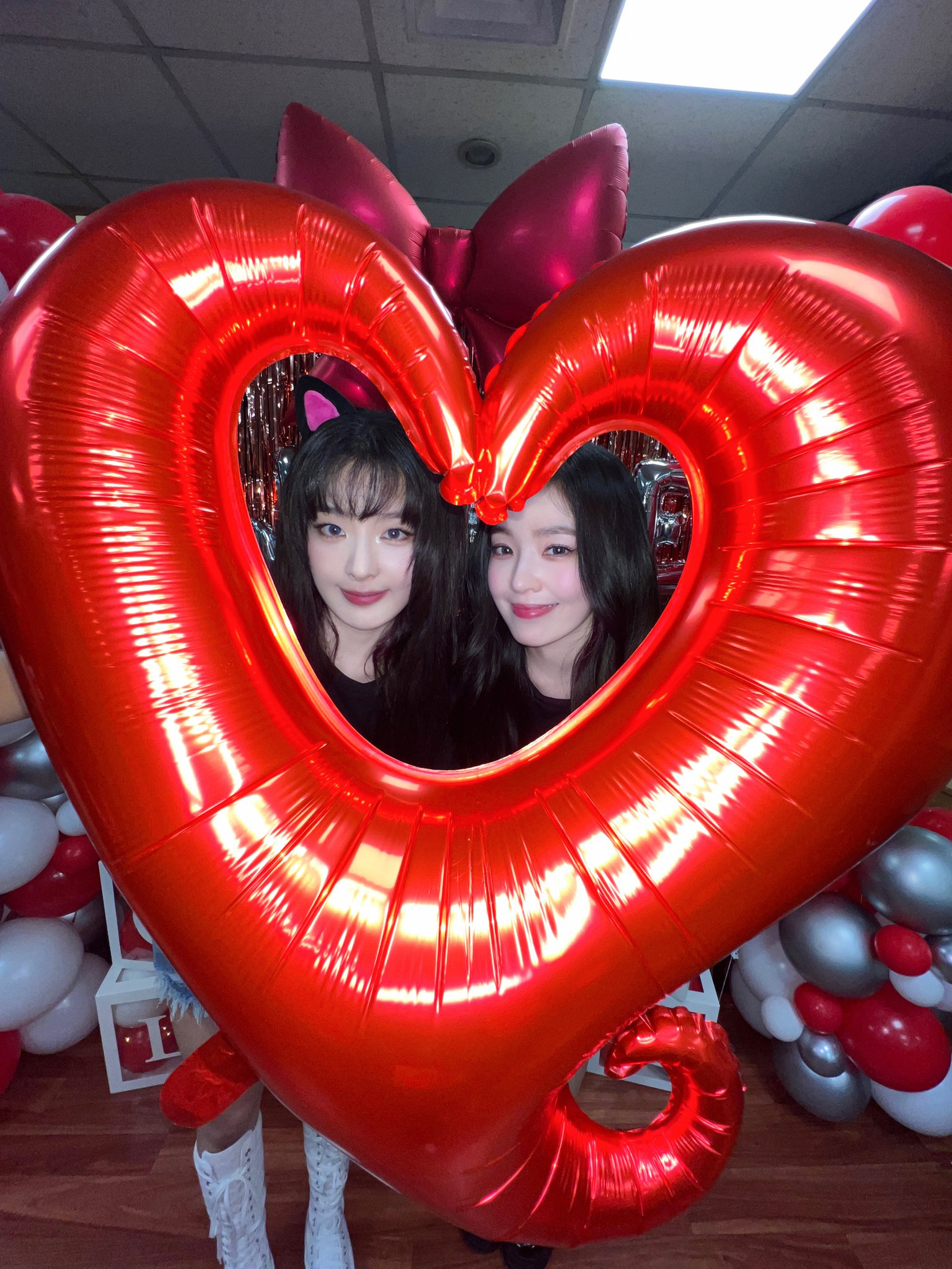 Recent activity shot of Red Velvet