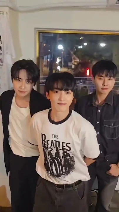 Behind-the-scenes cut of Lee Jinhyuk
