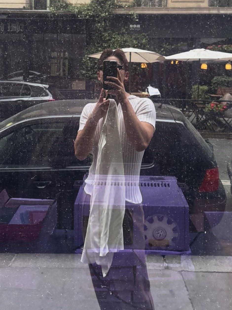 A moment captured by Mingyu (SEVENTEEN)'s fan
