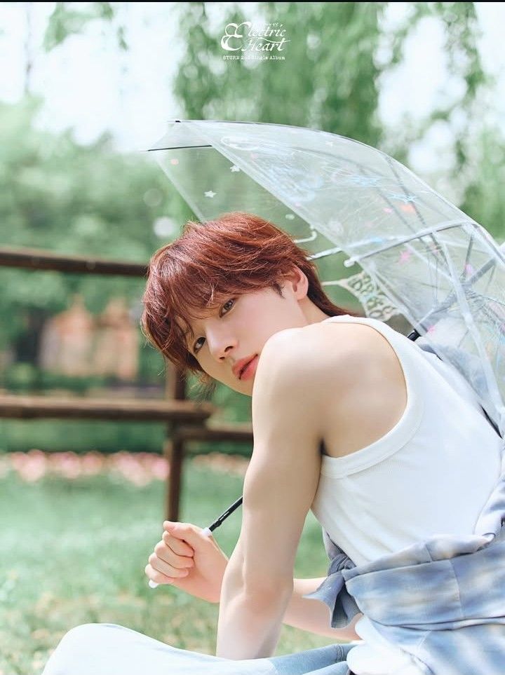 Recent activity shot of Yoonsung (8TURN)