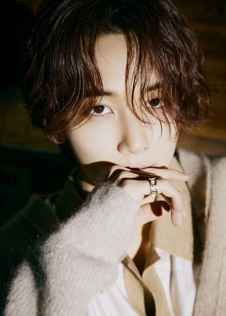 Recent activity shot of Jeonghan (SEVENTEEN)
