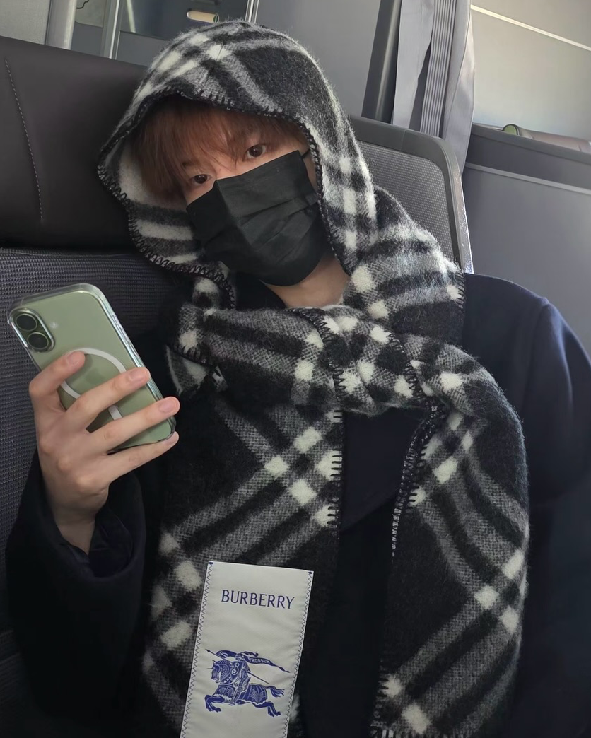 Latest photo of Seungmin (Stray Kids)