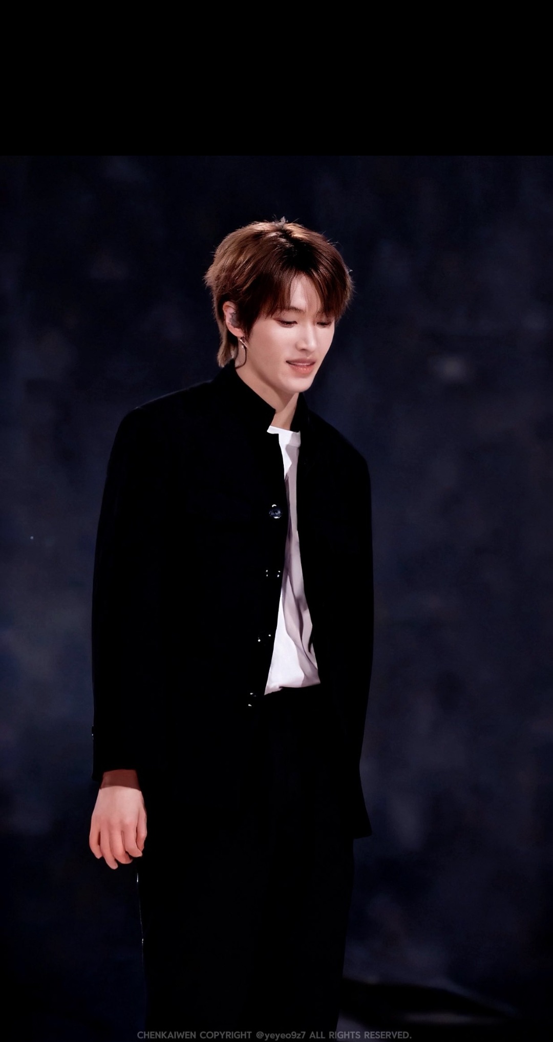 A moment captured by Chen Kaiwen's fan