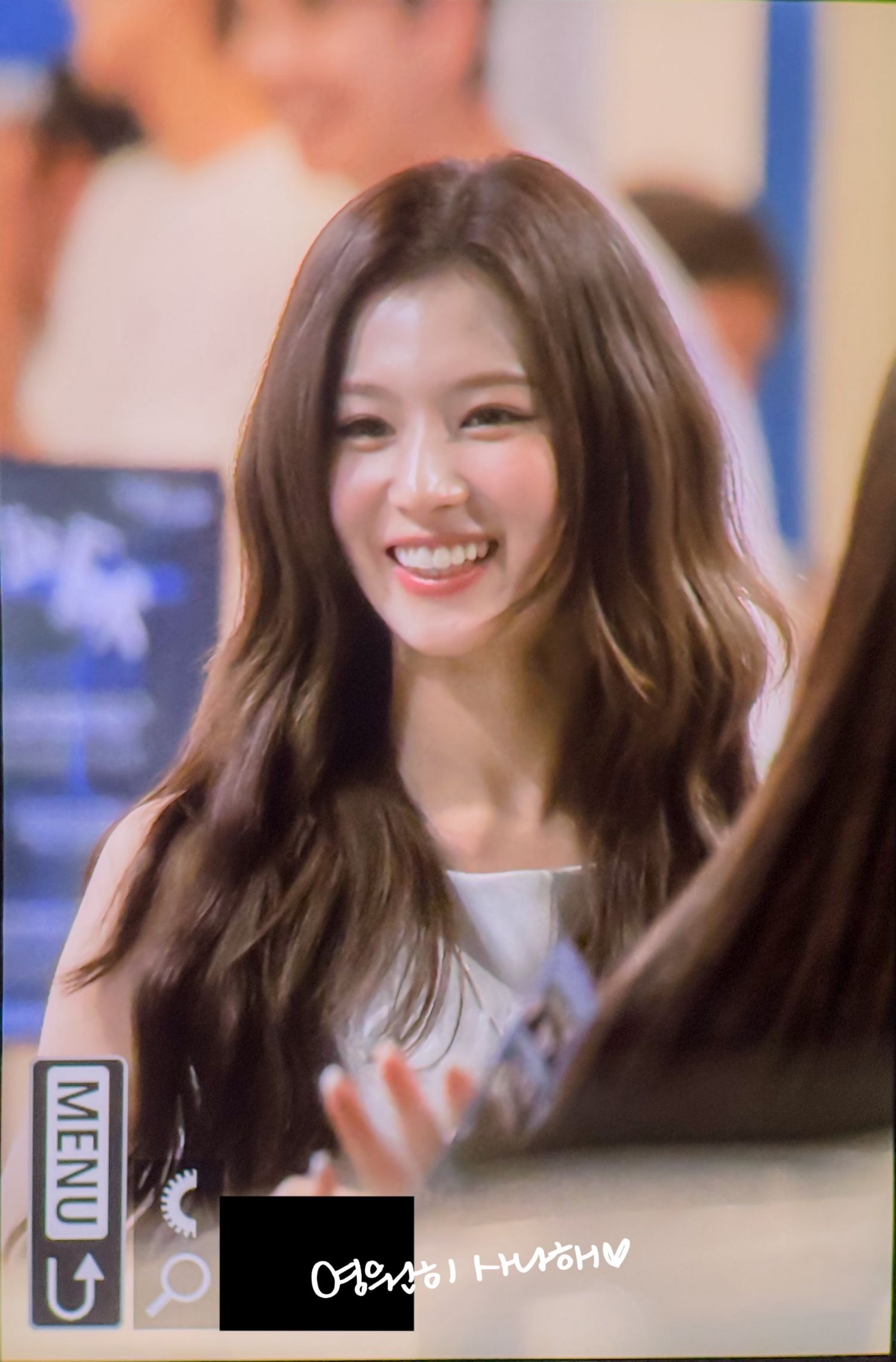 Latest photo of Sana (TWICE)