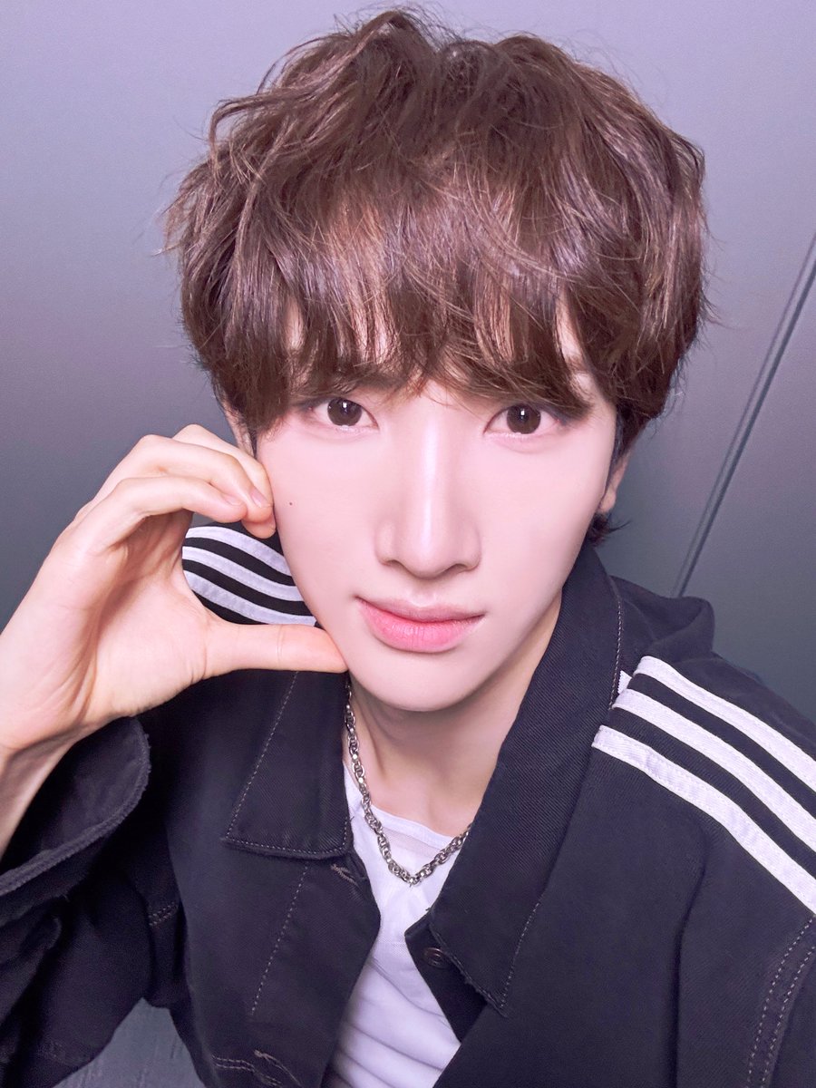 A moment captured by Xikers's fan