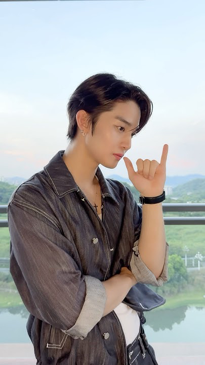 Fan-made special wallpaper for Bae Jinyoung