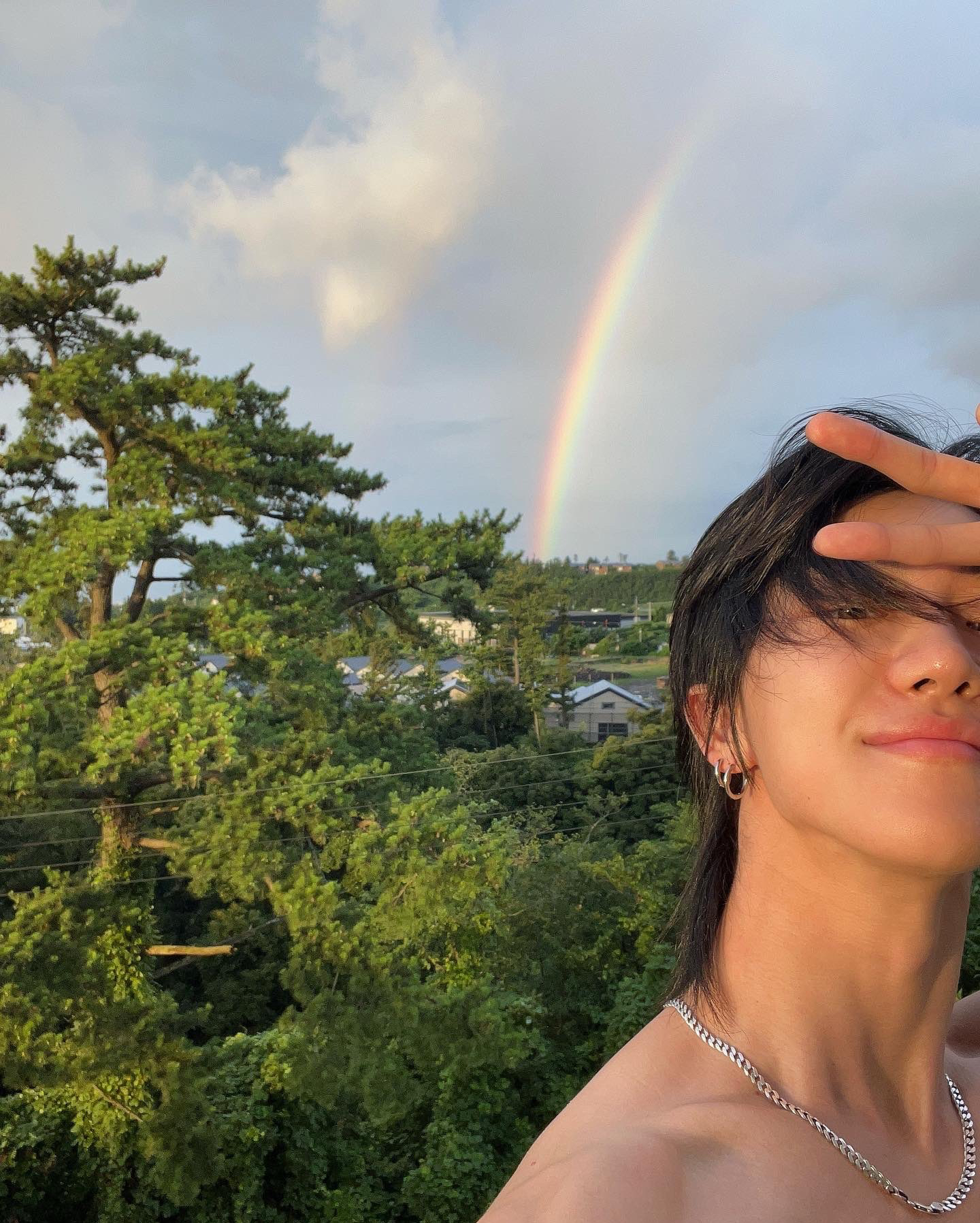 Behind-the-scenes cut of The 8 (SEVENTEEN)