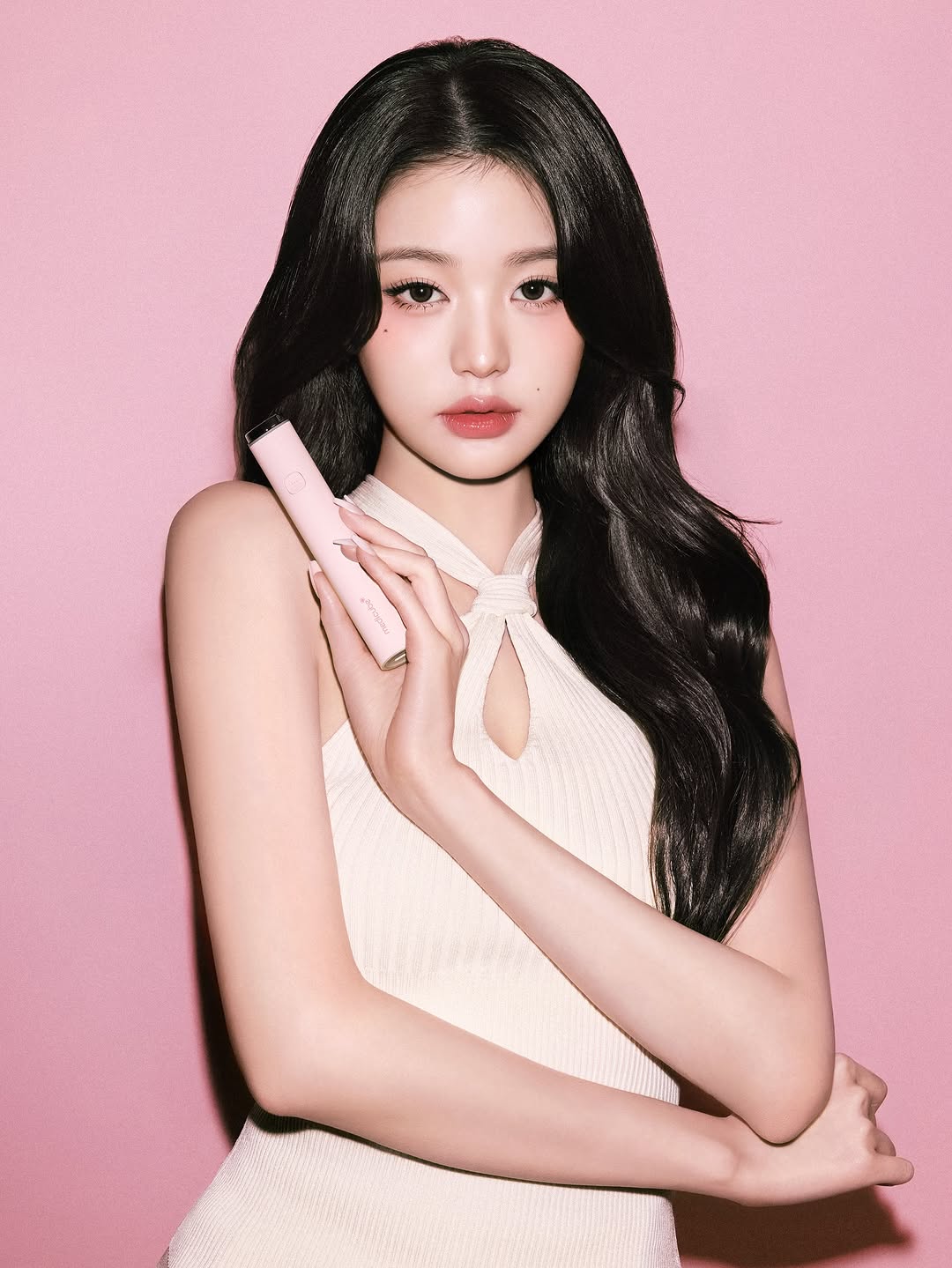 Latest photo of Jang Wonyoung (IVE)