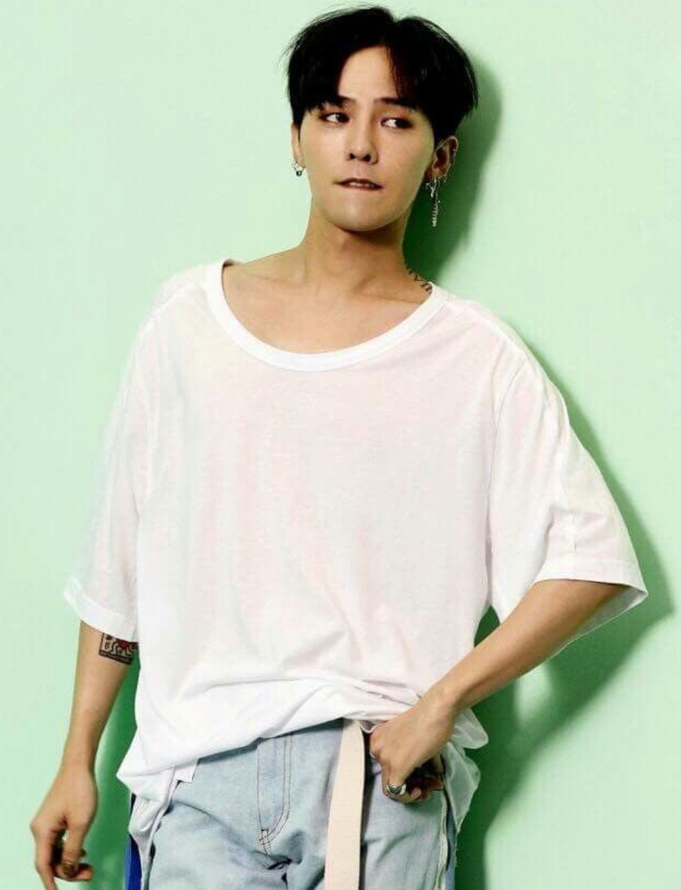 Recent activity shot of G-DRAGON (BIGBANG)