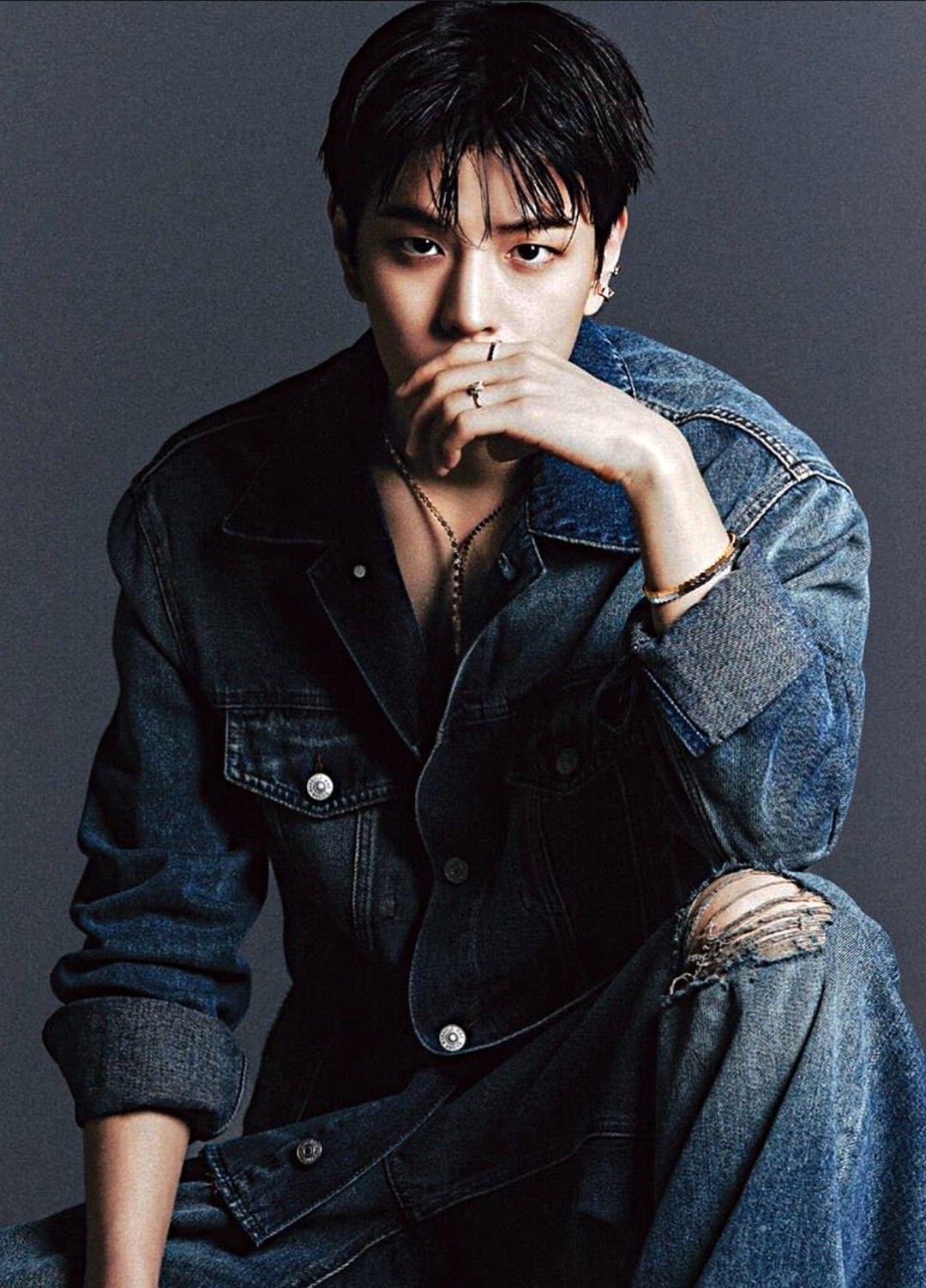 Behind-the-scenes cut of Seungmin (Stray Kids)