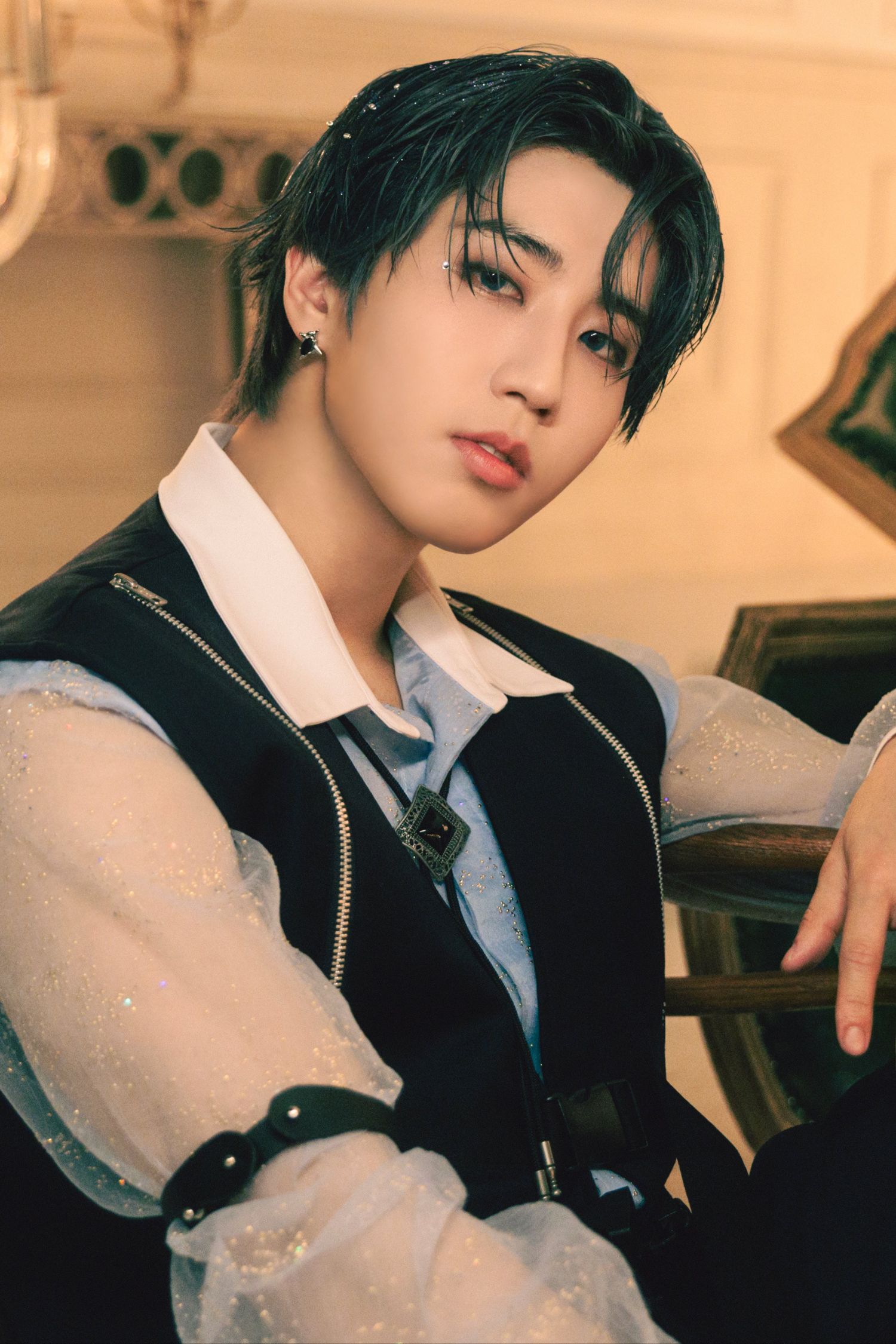 Behind-the-scenes cut of HAN (Stray Kids)
