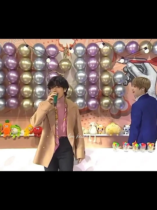 뷔 (방탄소년단) 최근 활동샷