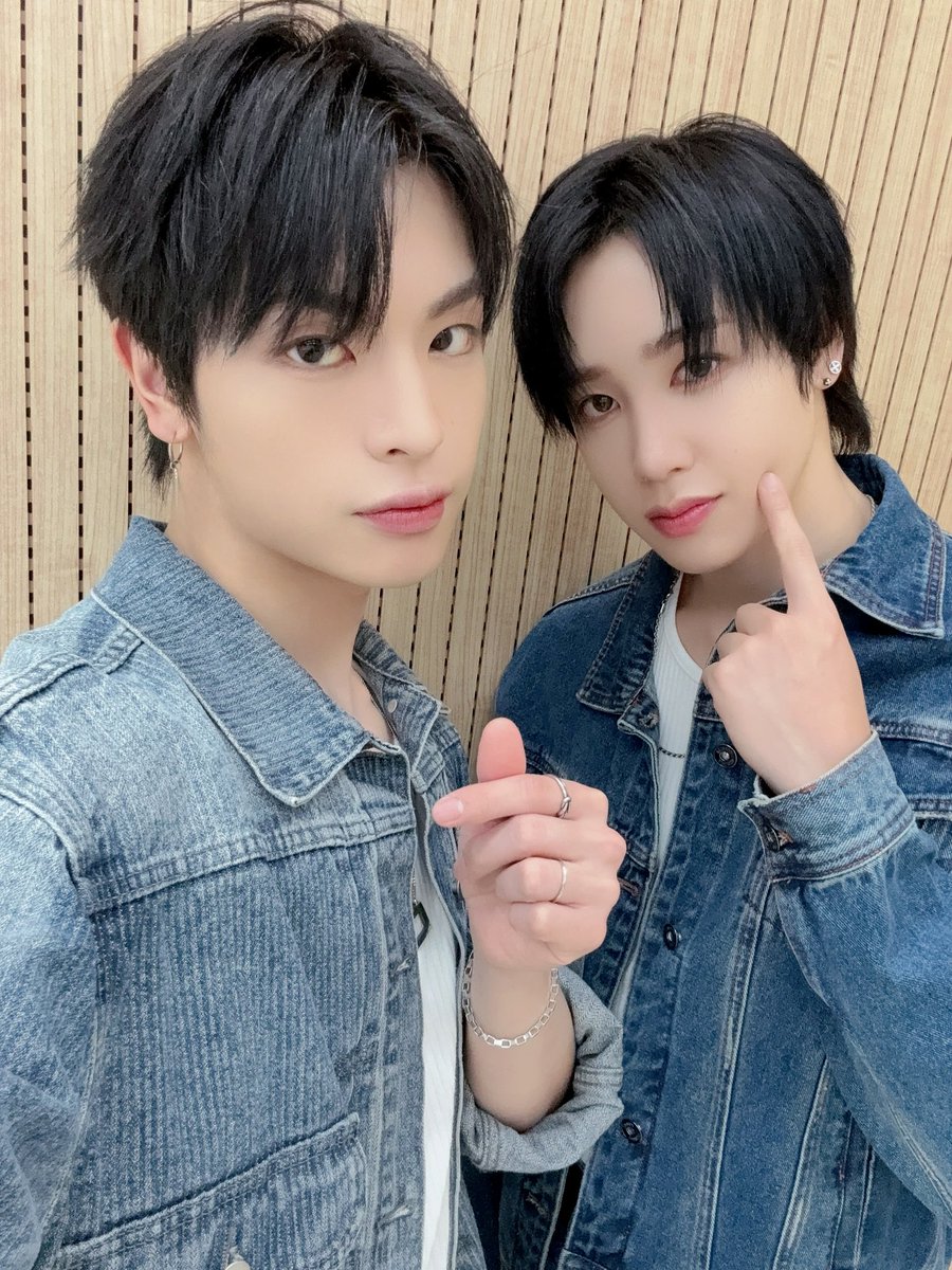 A moment captured by Xikers's fan