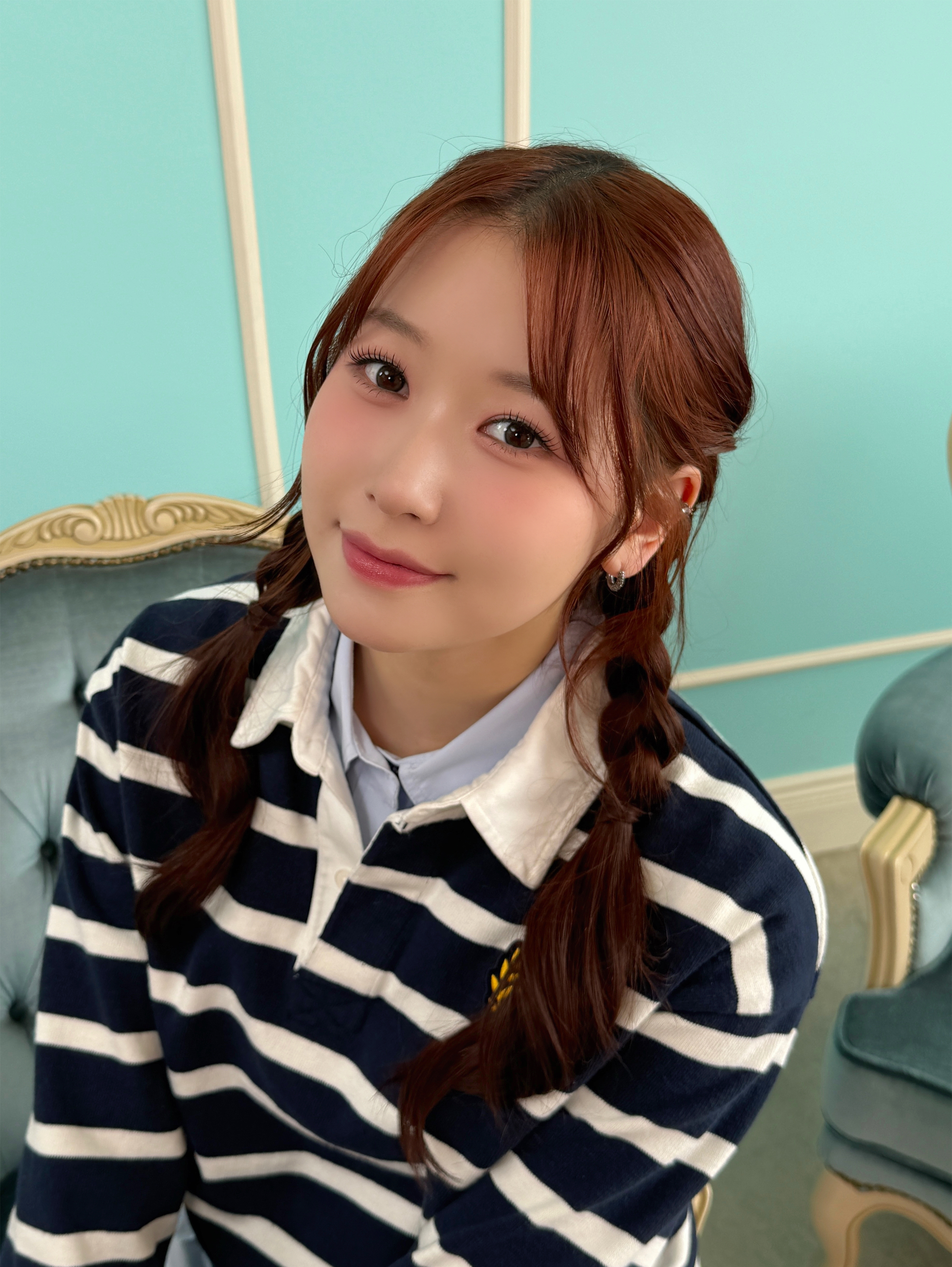 Behind-the-scenes cut of Kasahara Momona (ME:I)