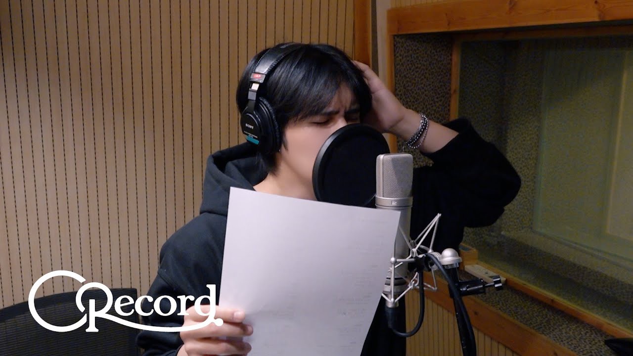 Behind-the-scenes cut of CRAVITY