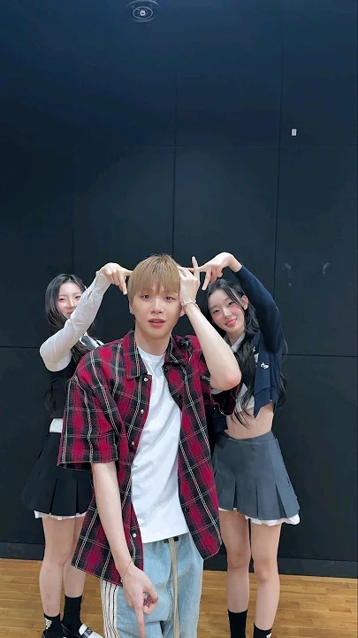 강다니엘 최근 활동샷