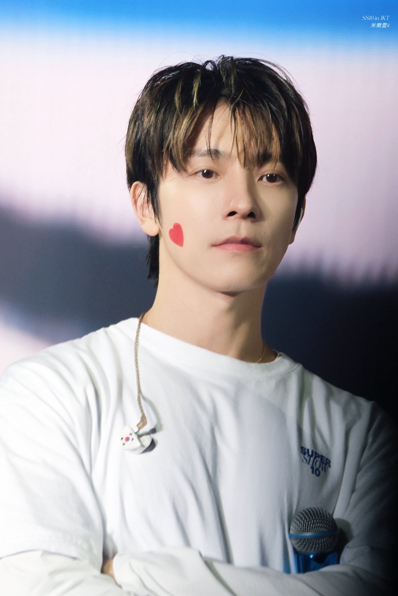 东海 (Super Junior)粉丝拍下的瞬间