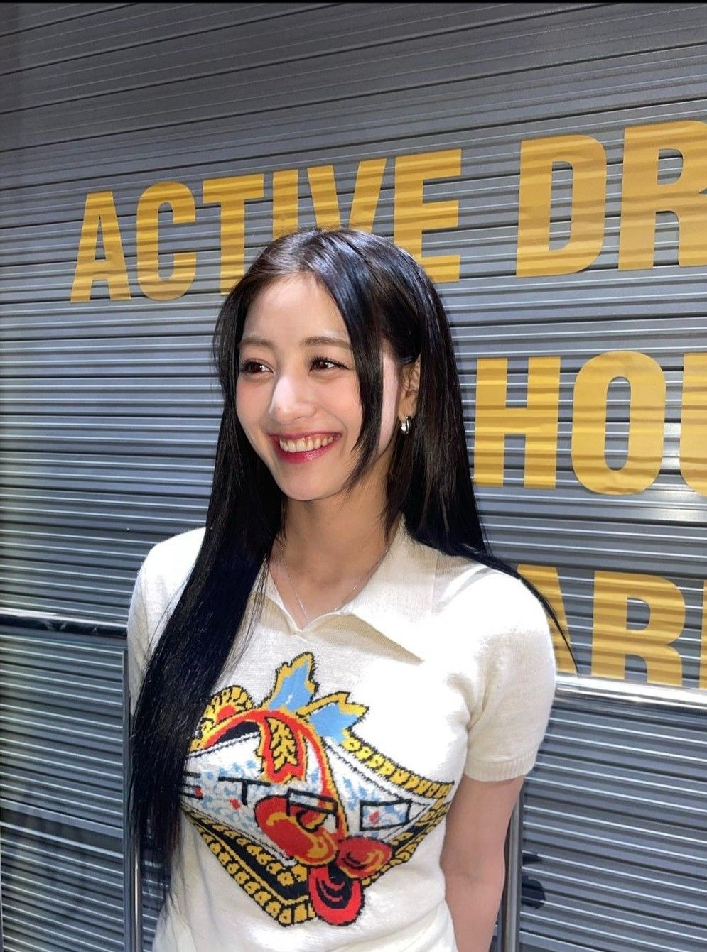 志效 (TWICE)的最新照片