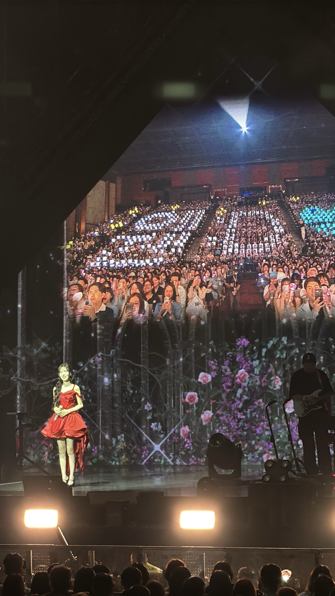 Behind-the-scenes cut of Wendy (Red Velvet)