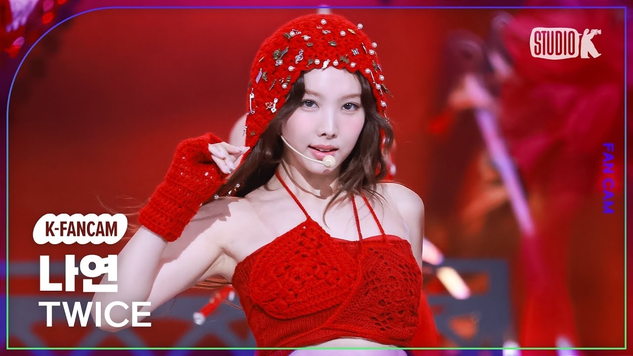 A moment captured by Nayeon (TWICE)'s fan