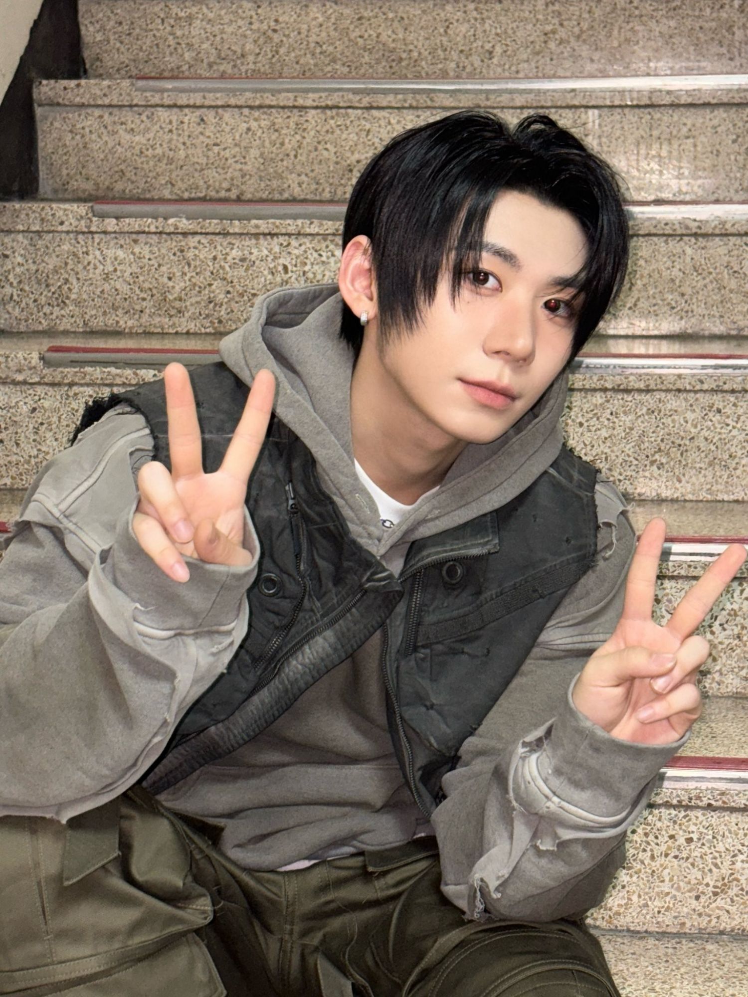 Behind-the-scenes cut of Park Han (AHOF)