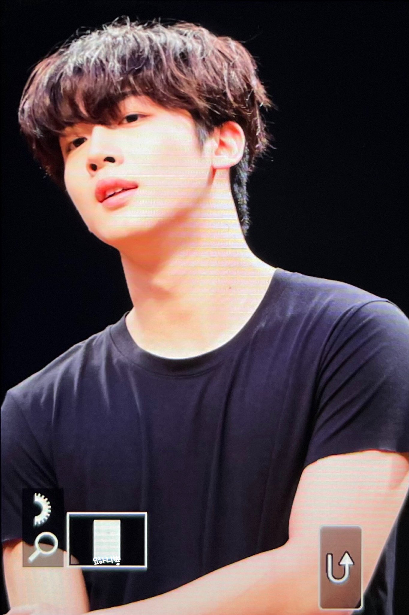Potret di balik layar Kim Yohan (WEi)