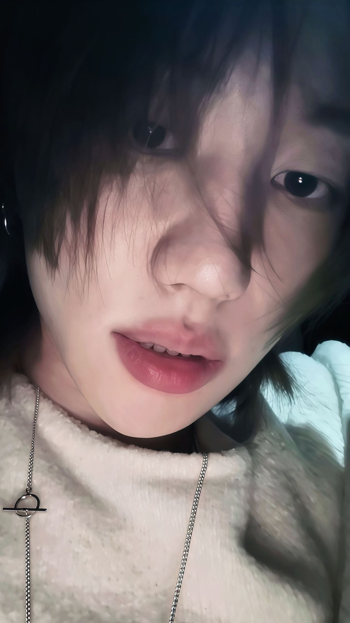 Fandom-recommended wallpaper image of The 8 (SEVENTEEN)