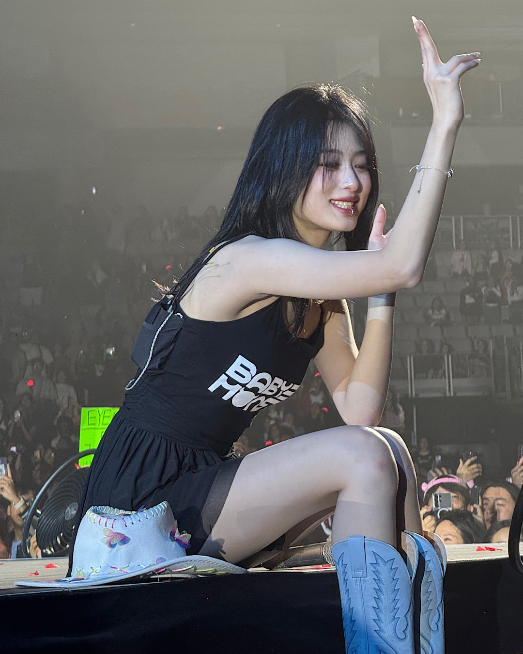 Potret di balik layar Ahyeon (BABYMONSTER)
