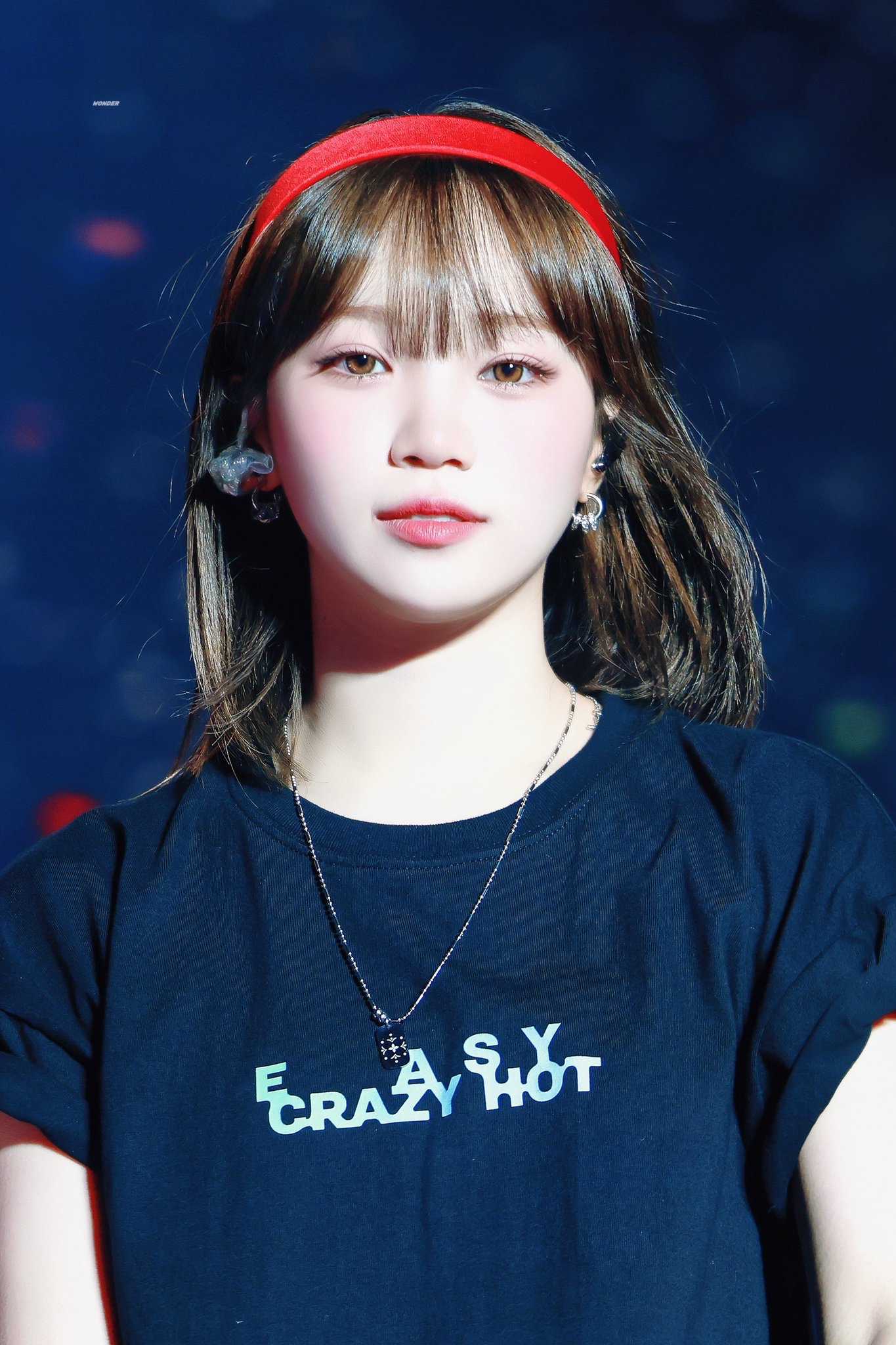 김채원 (르세라핌)의 비하인드 컷