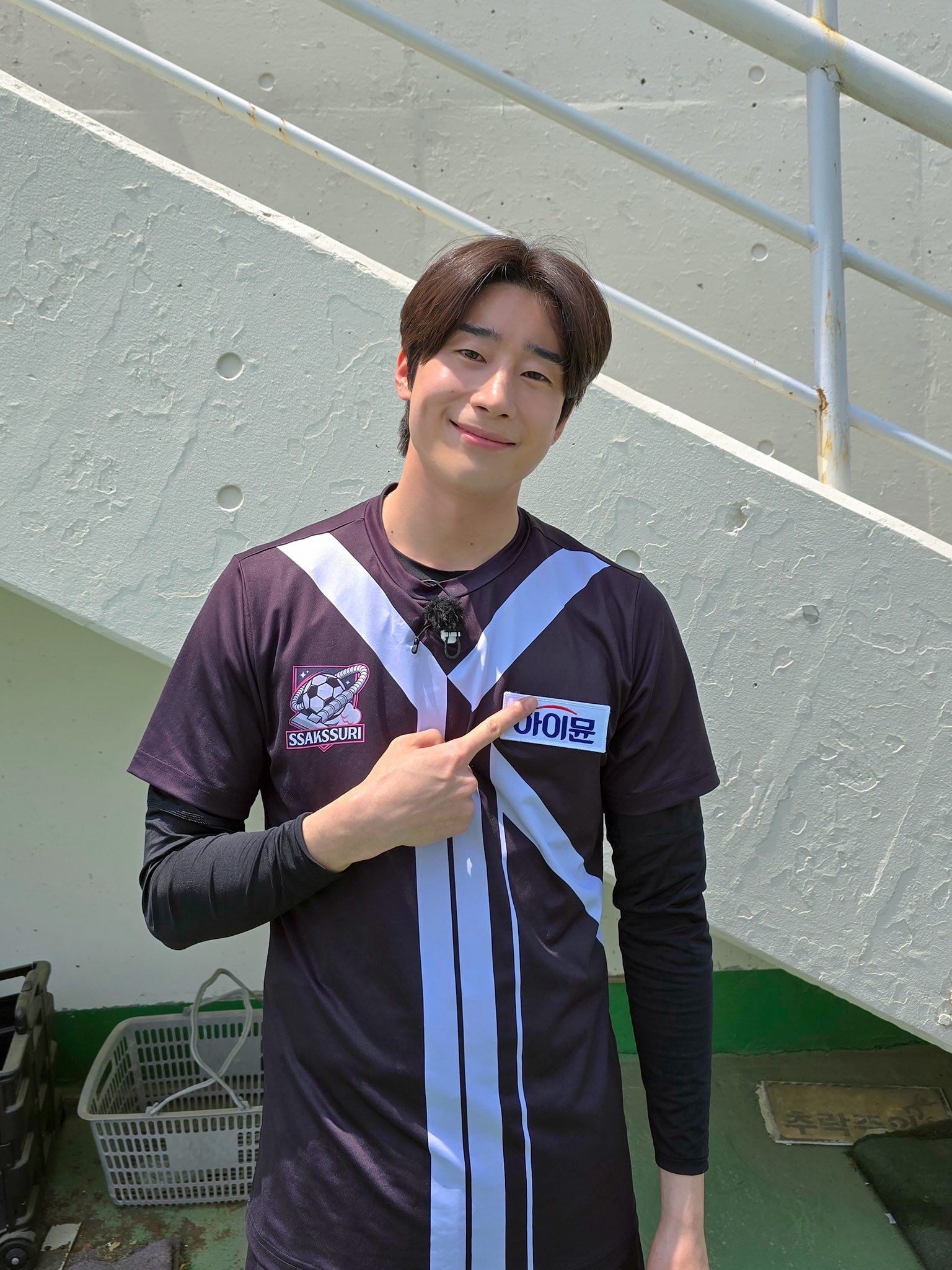 Behind-the-scenes cut of Han Seungwoo