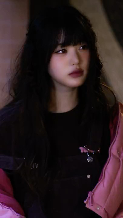 Latest photo of Jang Wonyoung (IVE)