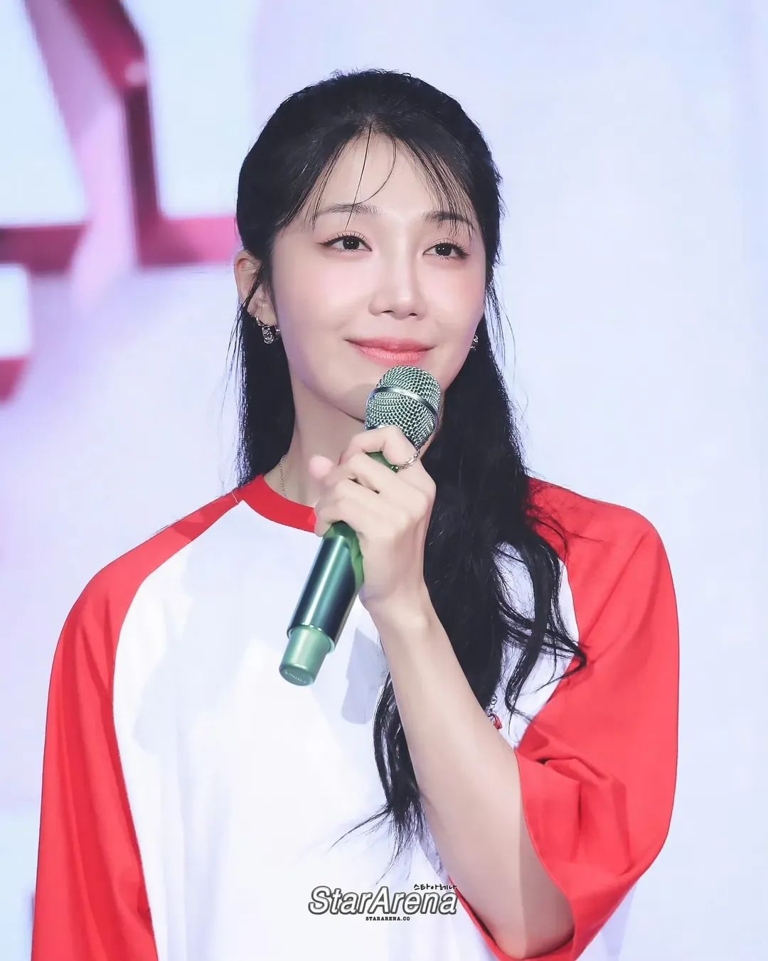 郑恩地 (Apink)的最新照片
